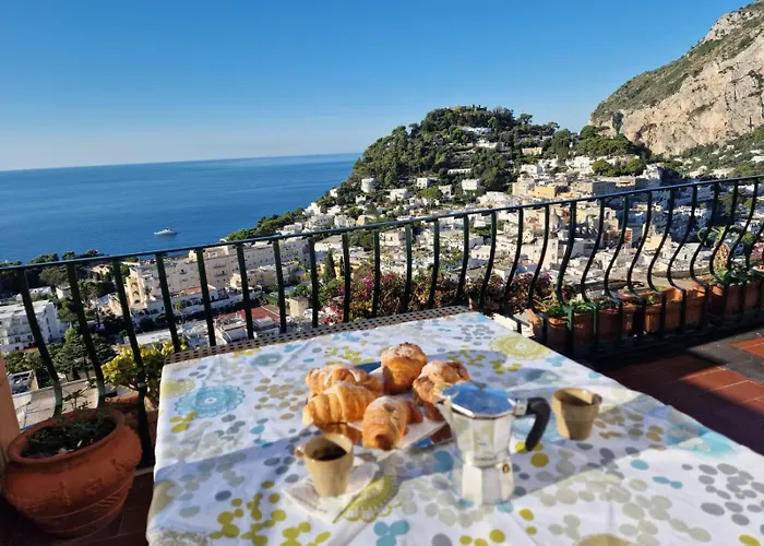 Vista Mare E Isola Capri